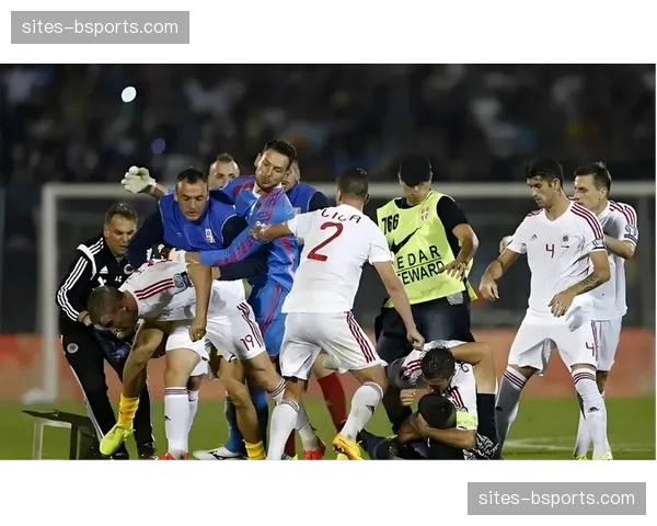 荷兰邓弗里斯边路助攻贡献关键 国际米兰翼卫进攻参与度显著